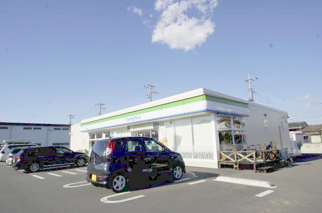 コンビニ　ファミリーマート小山神鳥谷店（コンビニ）まで550m