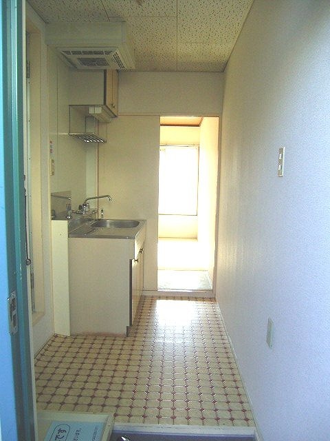 玄関　※参考写真、別部屋