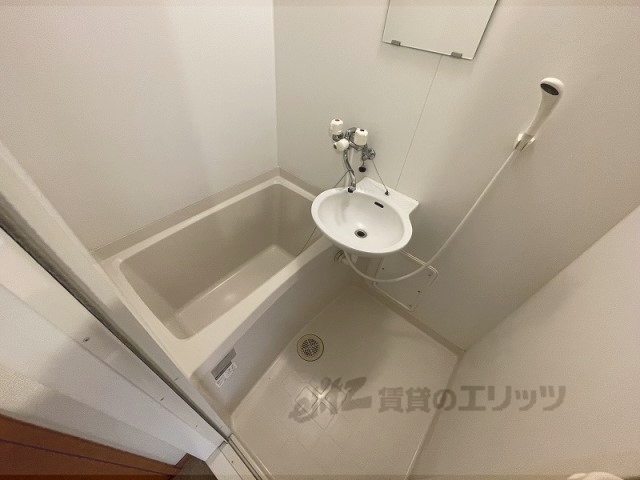 バス・シャワールーム　バス