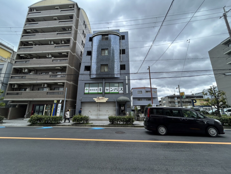 茨木市舟木町のマンションの建物外観