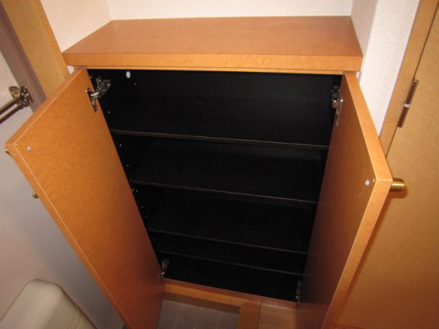 玄関　靴箱です。