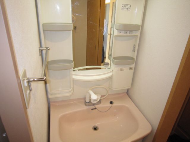 洗面設備　独立洗面台です。