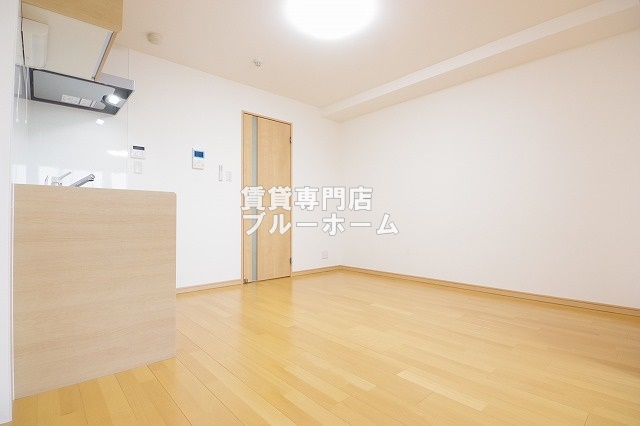 その他　リビングの別アングルです！