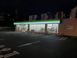 コンビニ　ファミリーマート 町田金井町店（コンビニ）まで2107m