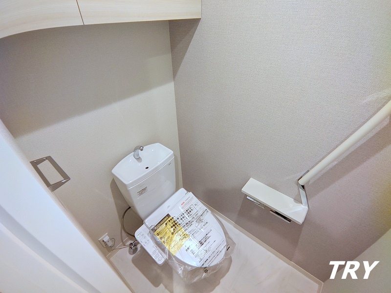 トイレ　温水洗浄便座付き