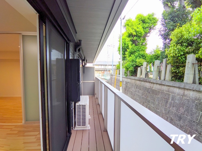 バルコニー　ワイドなバルコニーです。