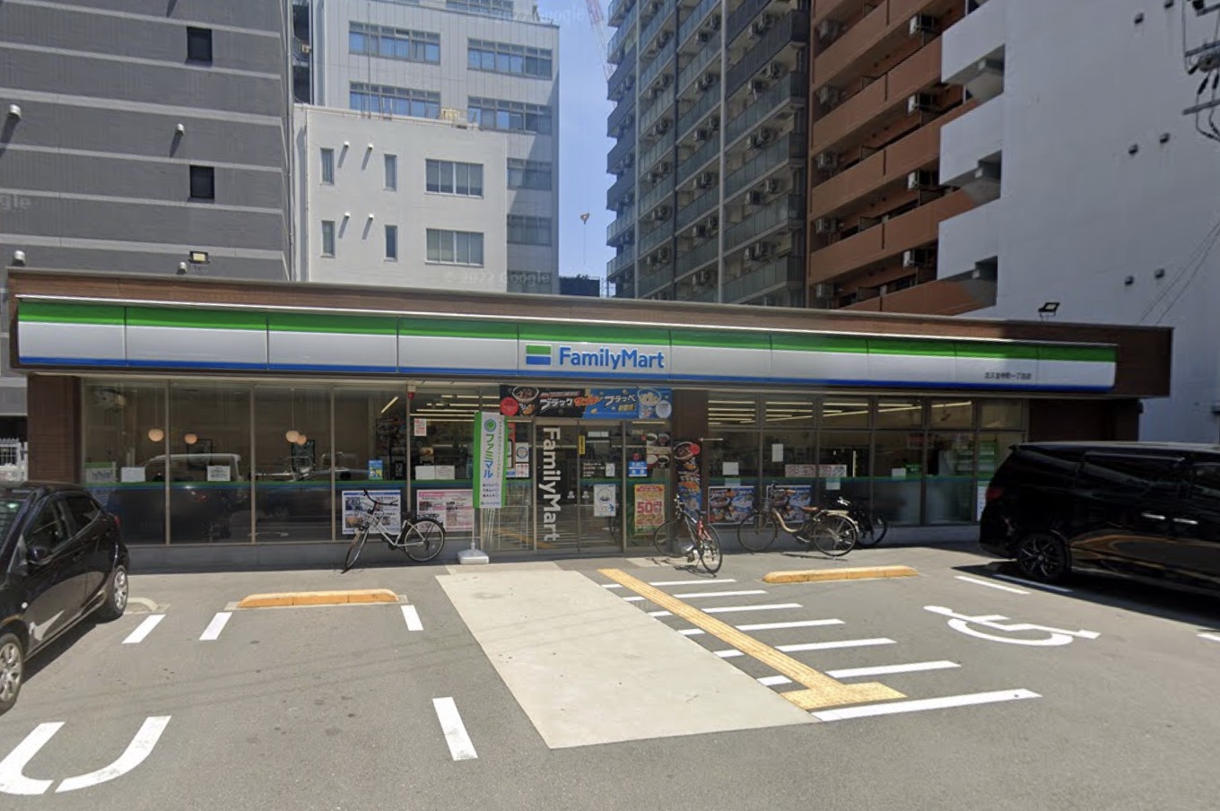 コンビニ　ファミリーマート北久宝寺町一丁目店（コンビニ）まで183m