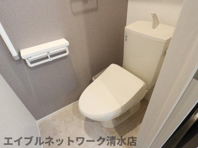 トイレ　コンパクトで使いやすいトイレです