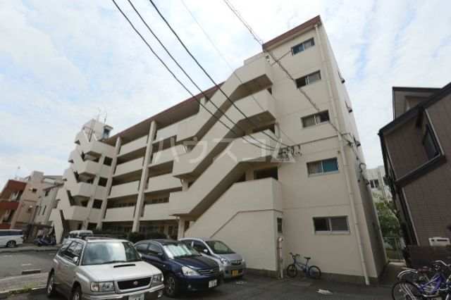 名古屋市千種区北千種のマンションの建物外観