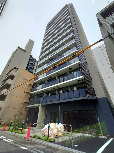 【大阪市西区京町堀のマンションの建物外観】