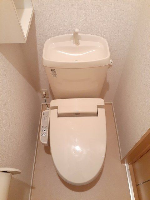 【静岡市清水区北脇新田のアパートのトイレ】