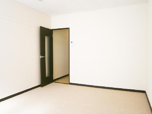 居室・リビング　同シリーズの類似となります。現況を優先致します。