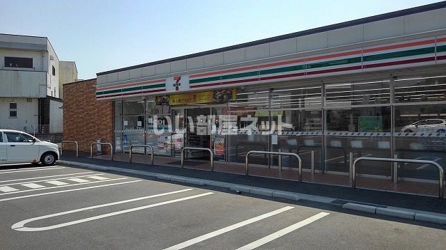 コンビニ　セブンイレブン　下関黒井店（コンビニ）まで392m