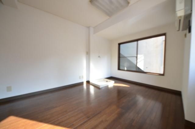 居室・リビング　洋室