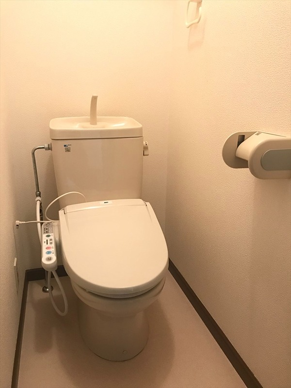 トイレ　シャワー付トイレ
