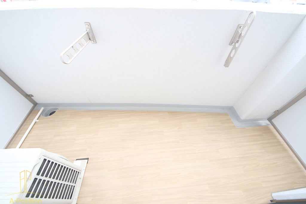 バルコニー　セレニテ難波プリエ