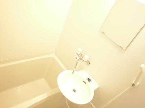 バス・シャワールーム　浴室乾燥機ついてます！