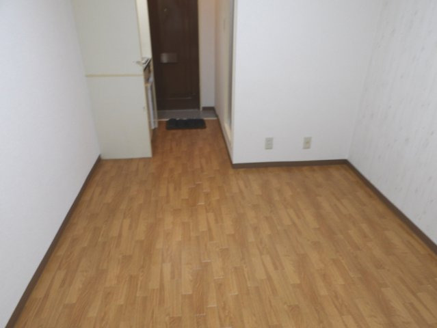 YOUハイム衣摺II番館の内装写真