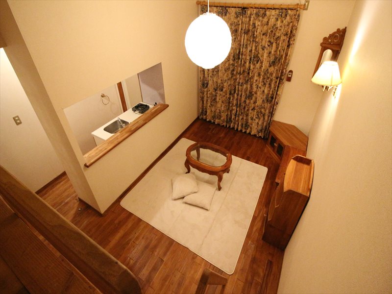 その他　ロフト上部から見て