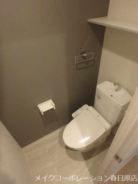 トイレ　写真は同型タイプ