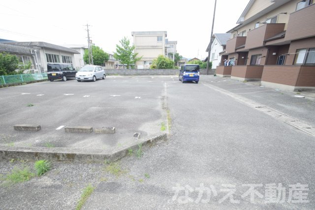 駐車場　駐車スペースもあります