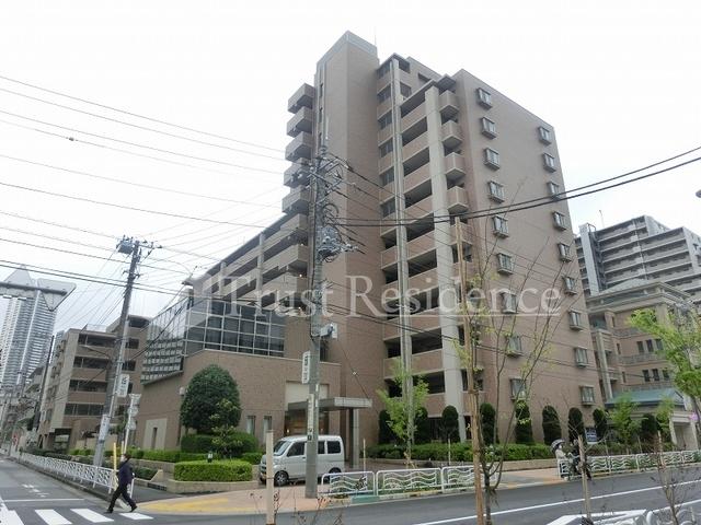 江東区豊洲のマンションの建物外観