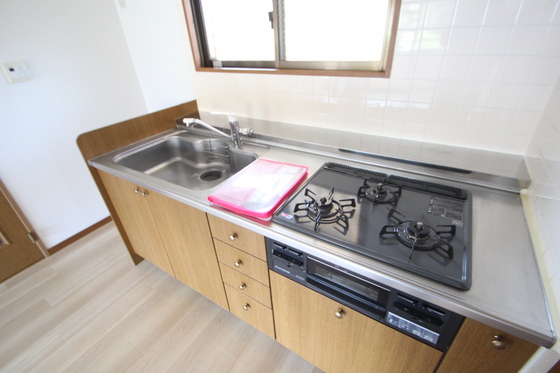 キッチン　※別部屋の写真です