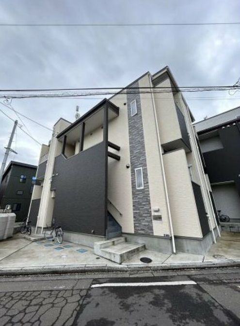 【仙台市青葉区梅田町のアパートの建物外観】