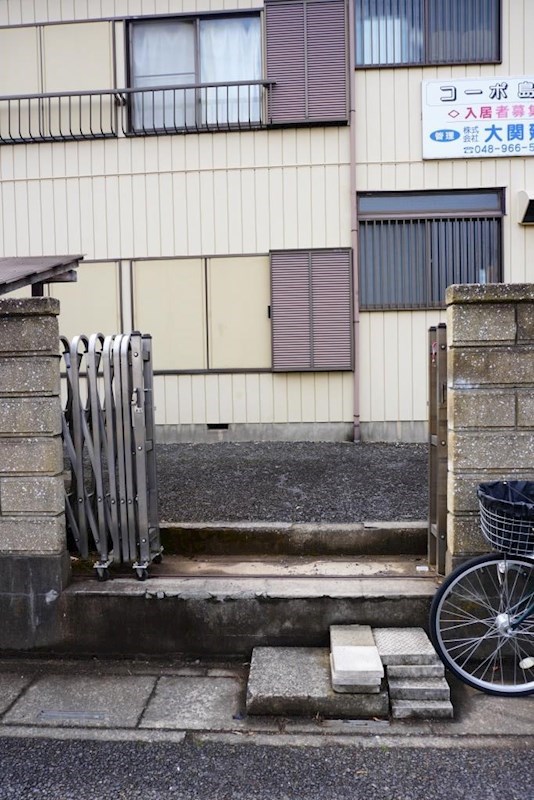 エントランス　エントランス