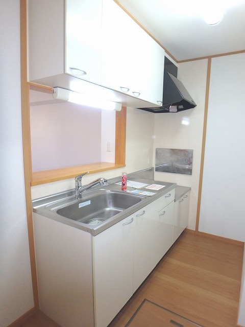 キッチン　人気の対面キッチンでお料理しながらリビングの様子が見れます☆