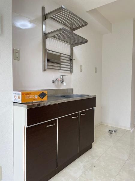 キッチン　※同建物の別タイプ間取りの写真です
