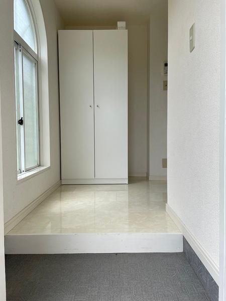 玄関　※同建物の別タイプ間取りの写真です