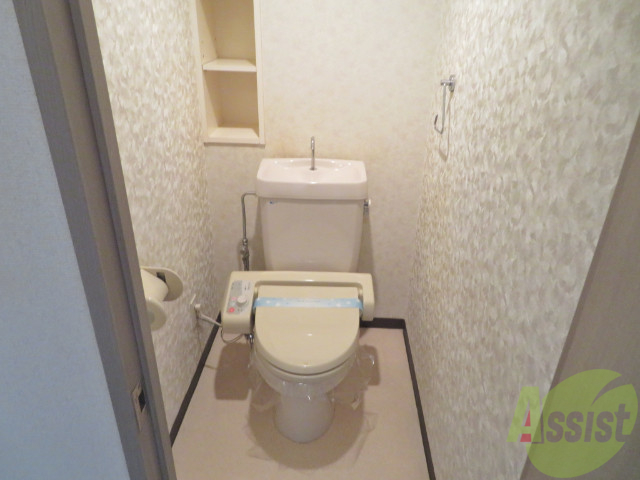 トイレ　ウォシュレット付きのトイレです。シャワートイレは日本の宝。