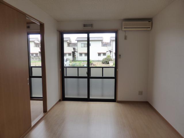 居室・リビング　洋室