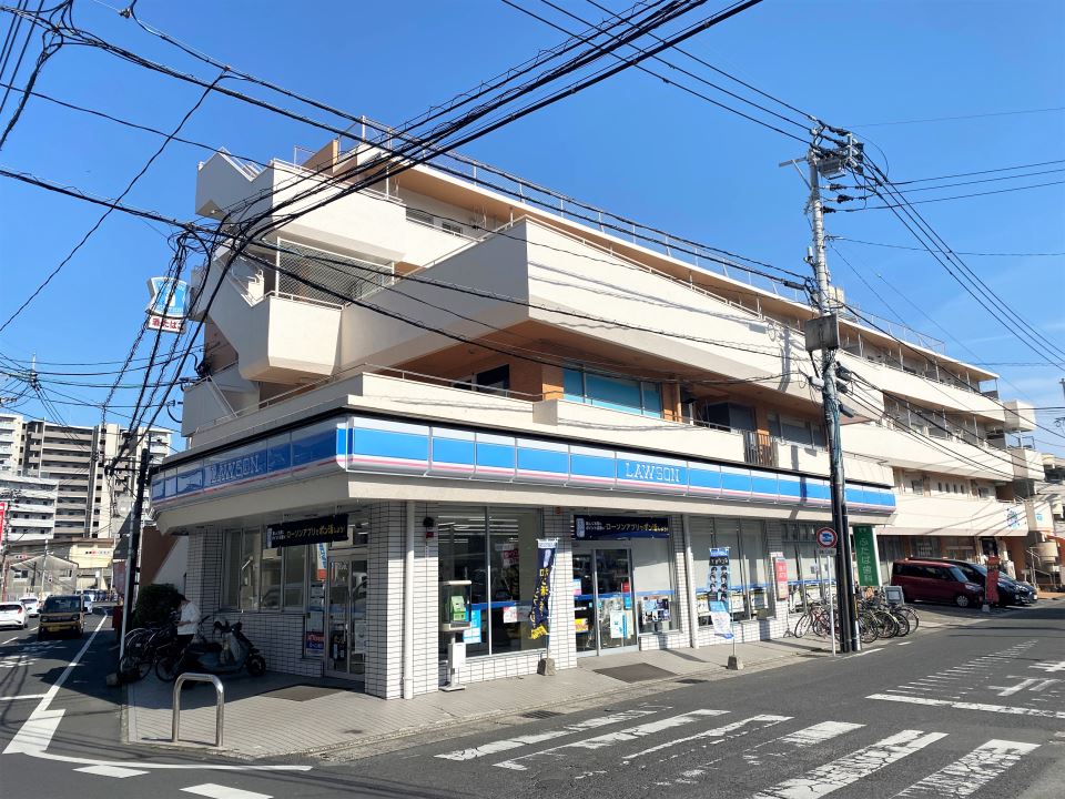 コンビニ　ローソン鹿児島唐湊四丁目店（コンビニ）まで350m