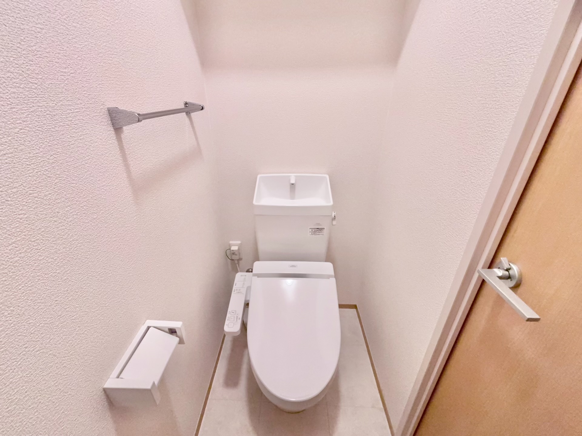 トイレ　トイレ部分・ウォシュレット付きで清潔感◎