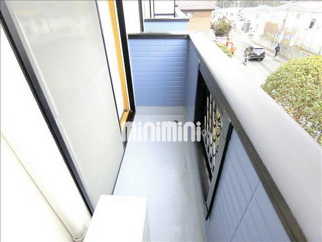 バルコニー　ベランダでは洗濯物を干せます。