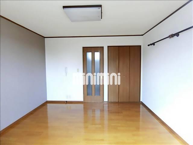 居室・リビング　広々とした８帖の洋室です。