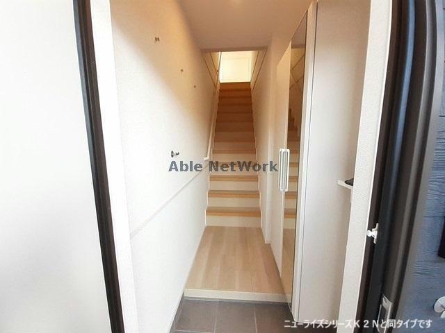 玄関　※管理会社写真参照