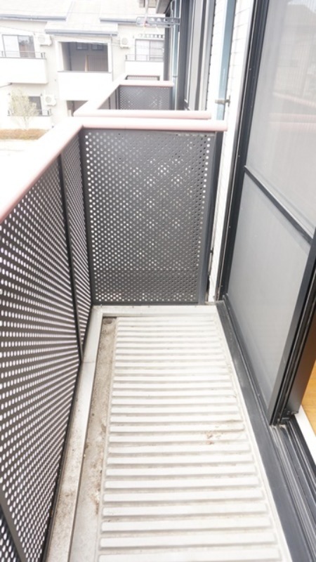 バルコニー　図面と現状に相違がある場合には現状を優先