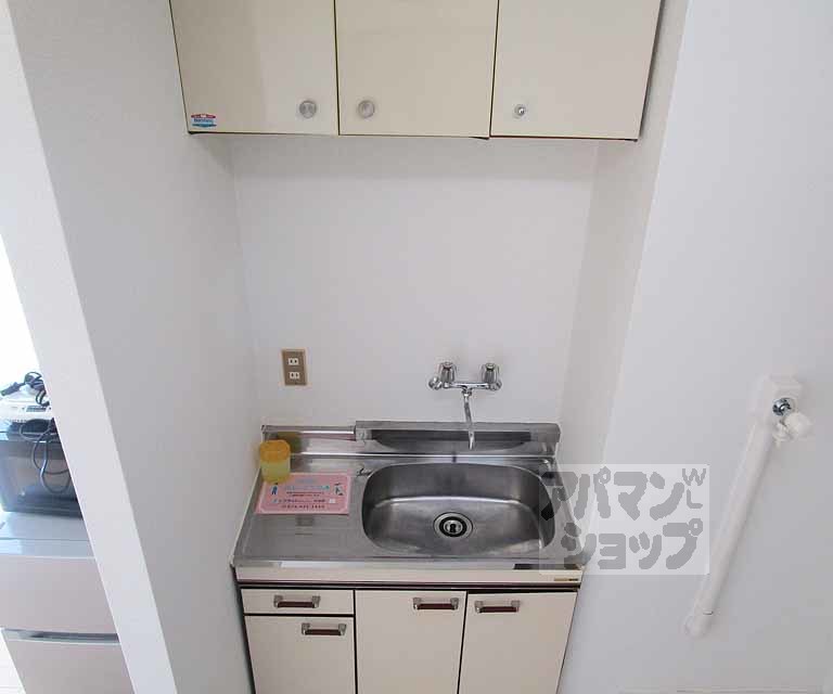 キッチン　４０２号室の写真です。