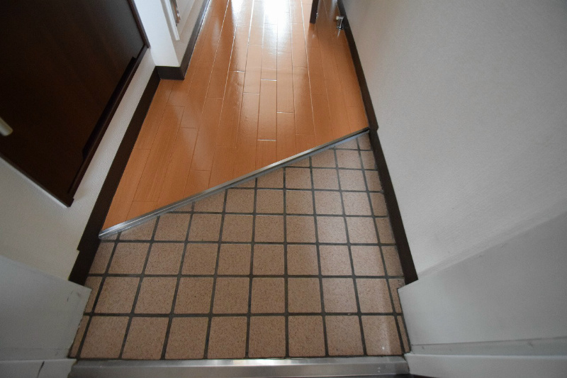 玄関　※同建物別室参照