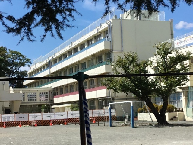 小学校　開成町立開成小学校（小学校）まで1056m