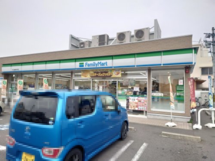 コンビニ　ファミリーマート　ぎふ加納新本町店（コンビニ）まで728m