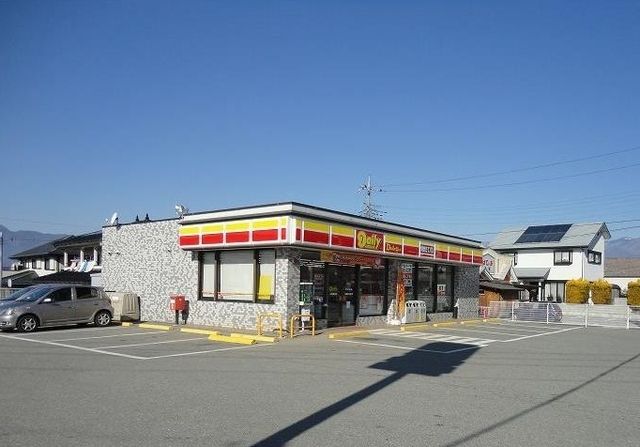 コンビニ　デイリーヤマザキ山梨勝沼店（コンビニ）まで600m