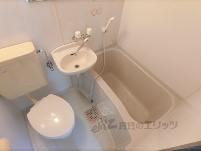 バス・シャワールーム　ユニットバス