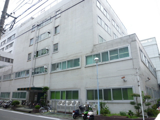 ドラックストア　ウォンツ愛宕店（ドラッグストア）まで725m