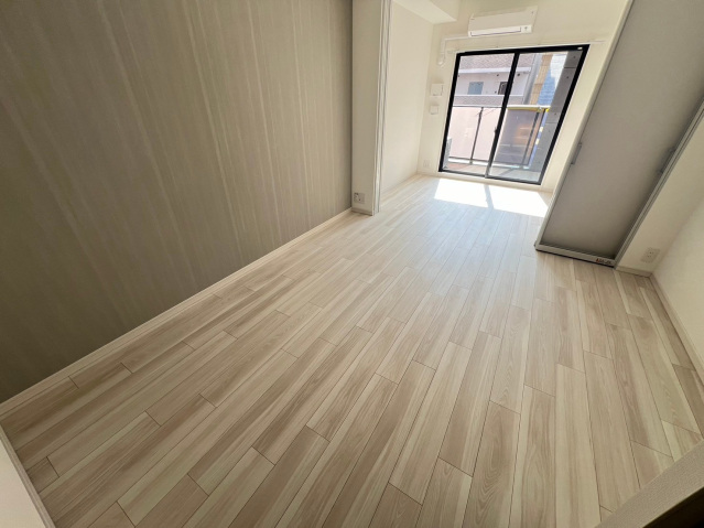 居室・リビング　別号室の写真です