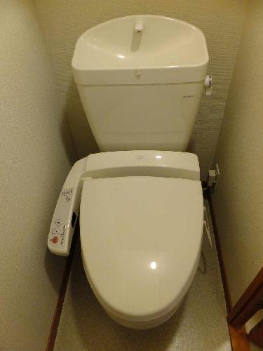 トイレ　ウォシュレット付き♪