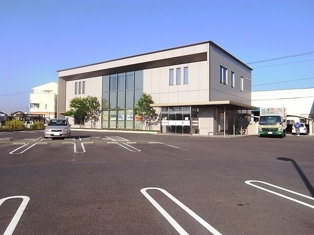 銀行　中国銀行　西阿知支店（銀行）まで1477m